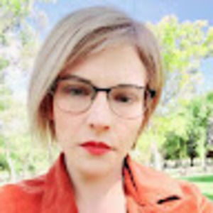 Meet your Posher, Julie